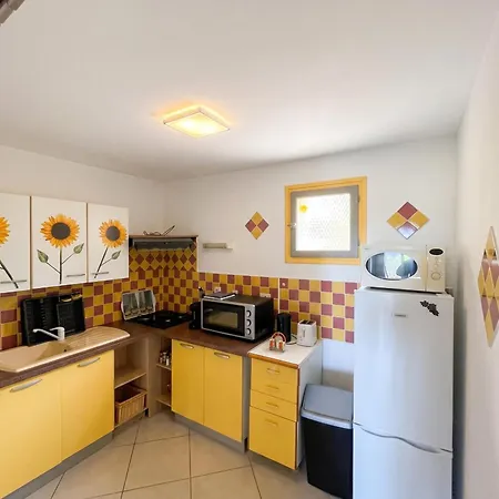 A Propriano, 45 M² Avec Terrasse * Propriano (Corsica)